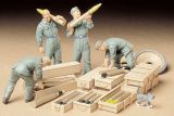 Tamiya 1/35 German Tank Ammo Loading Crew