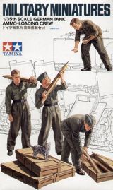Tamiya 1/35 German Tank Ammo Loading Crew